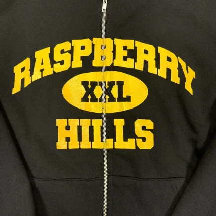 The GV gallery raspberry Hills zip up size large